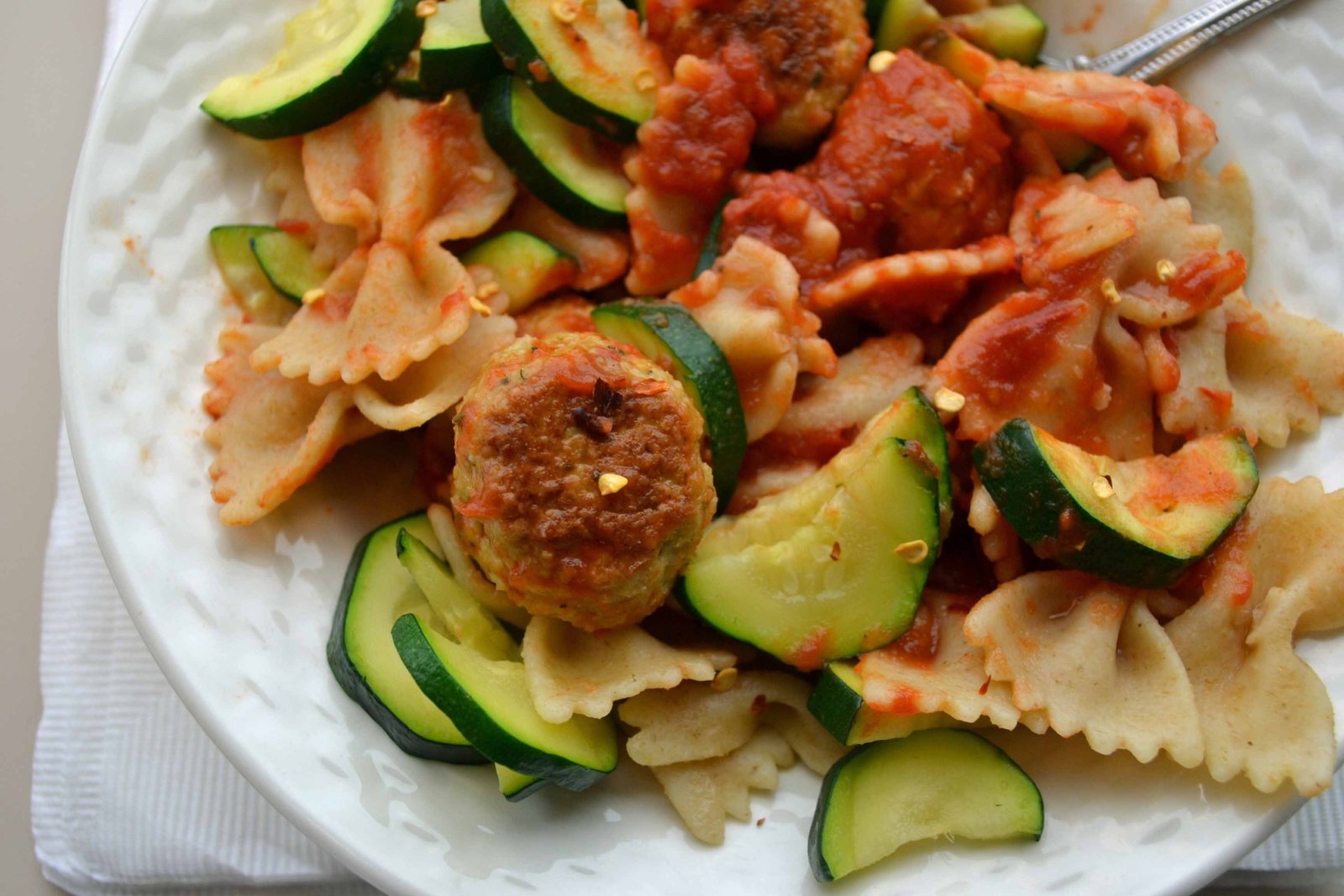 Skinny Chicken Pesto Meatballs