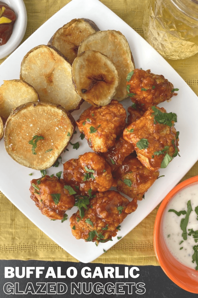 These chicken nuggets taste like you are at a buffalo wing restaurant. Perfect for game day or a fun dinner with your family. If air frying, preheat the fryer at 360 for 5 minutes. Spray with avocado oil and cook at 360 for 6 minutes and 400 for 3 minutes. Toss in the glaze after cooking, You can also pan fry these in a tablespoon of avocado oil. On #teamblue and #teampurple the chicken is 6 points, on #teamgreen it is 9 points. #ww #nuggets #chicken #buffalo