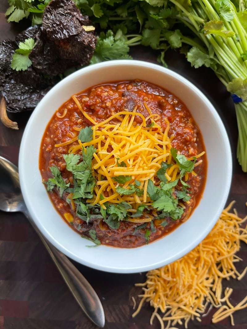 Black Bean and Quinoa Chili