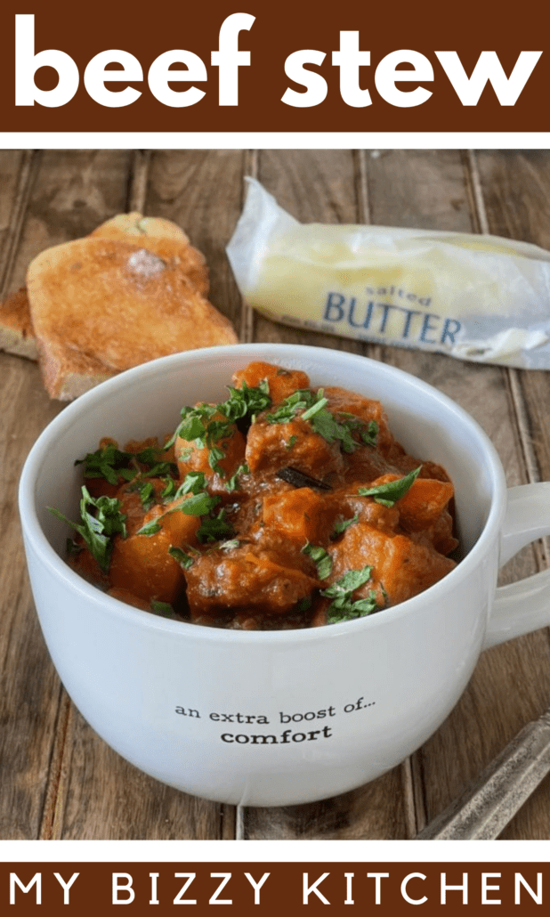 This pan seared chuck roast stew has 6 cups of vegetables in it but since that mixture is pureed, no one will know! This stew recipe makes 9 cups and each serving is under 300 calories. Weight Watchers Soup | Weight Watchers Meals | Healthy Recipes Weight Watchers #beefstew