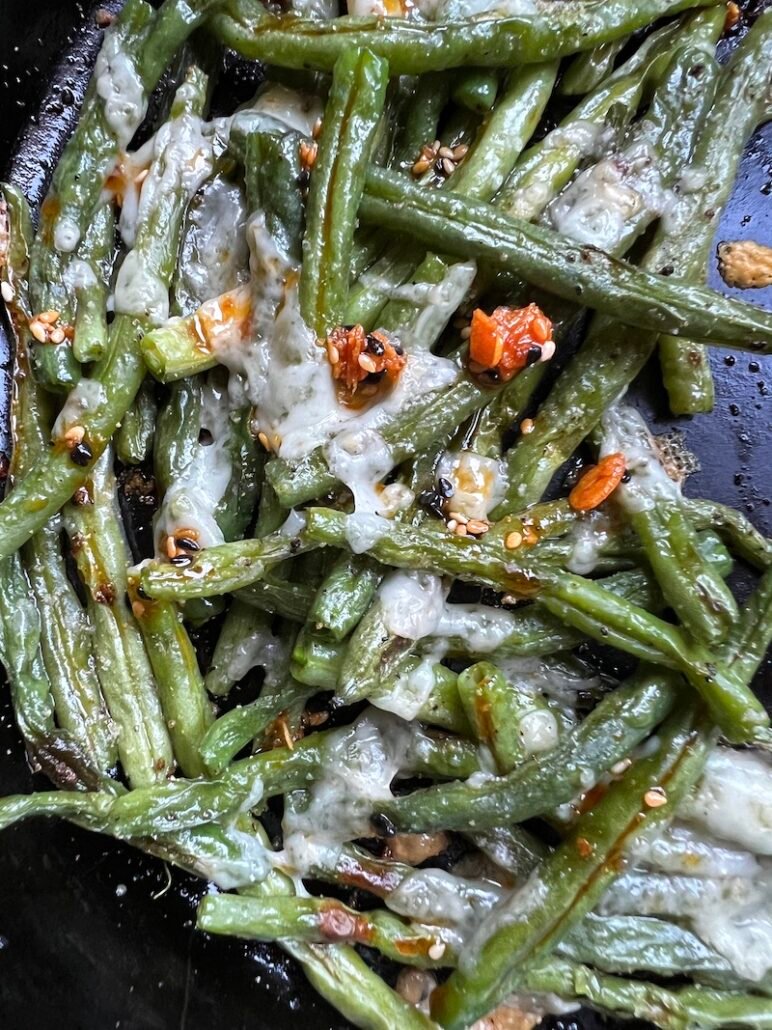 this is a cast iron skillet of parmesan green beans