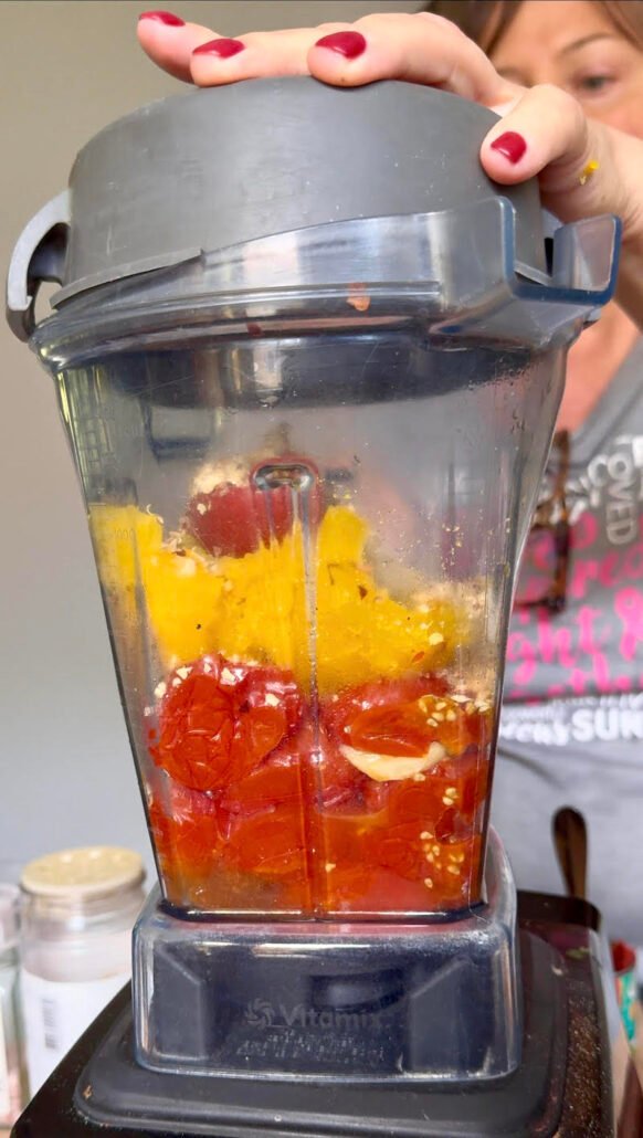 delicata squash pasta sauce being blended until smooth 