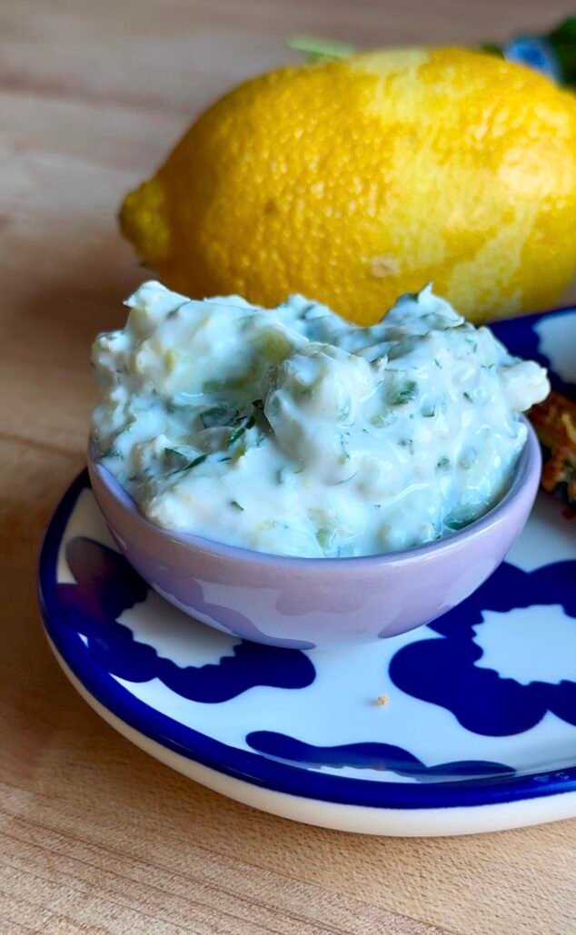 this is a bowl of zero Weight Watchers point tzatziki sauce